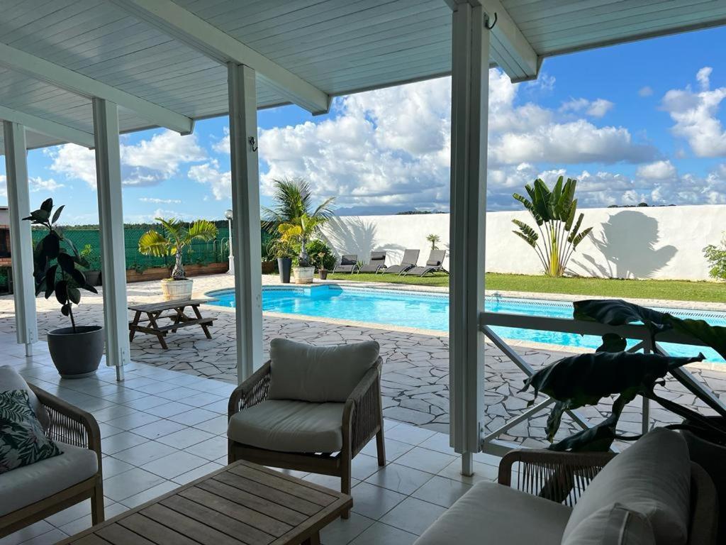 Superbe Villa Bwa Lele Riviere-Salee Экстерьер фото